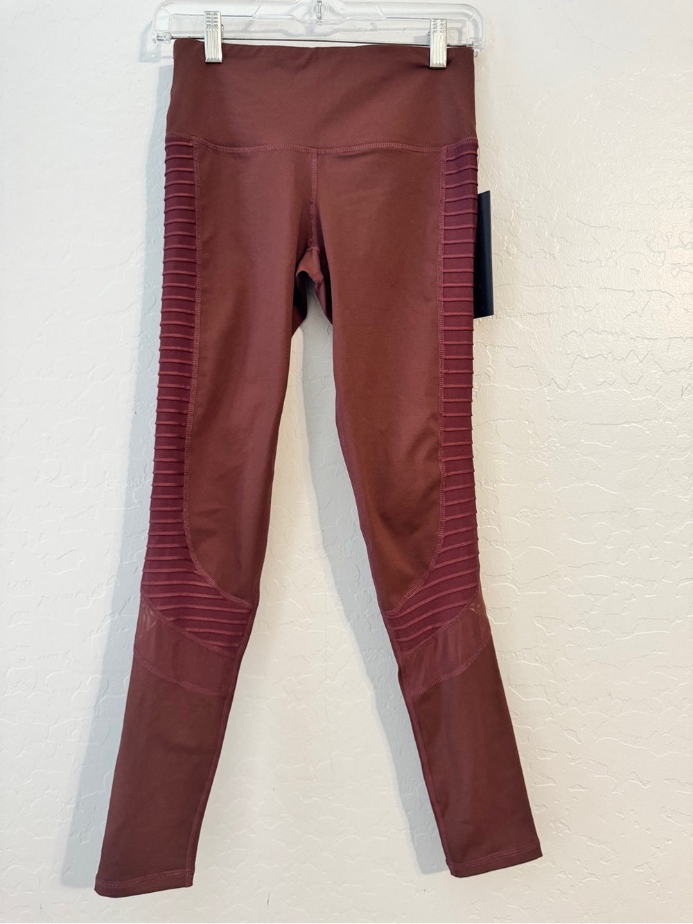 👖NWT Mono B Women's Pull-On Yoga Leggings Brown Size S Skinny Athletic AP1647